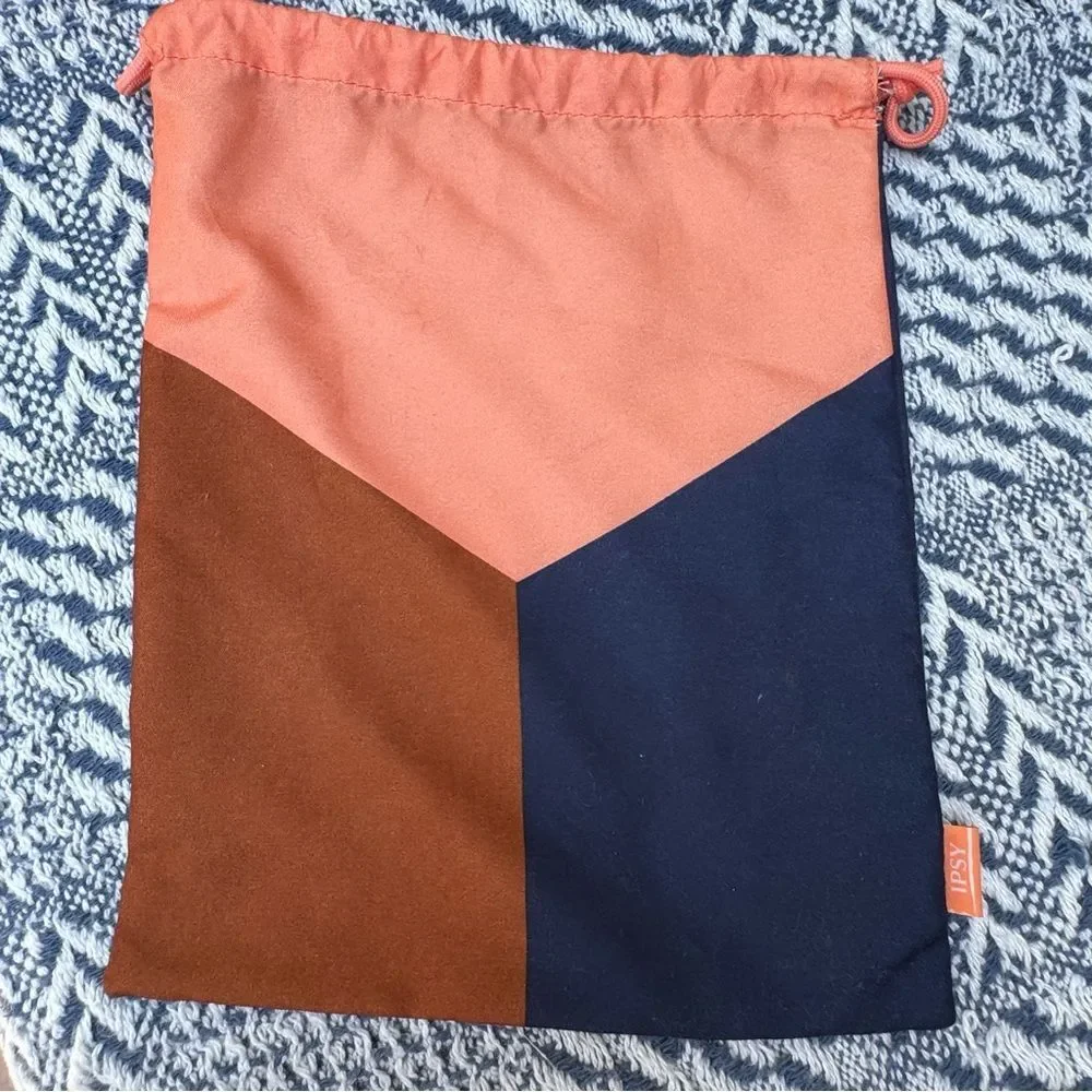 New Ipsy Colorful Drawstring Pouches Set - Picture 4 of 11